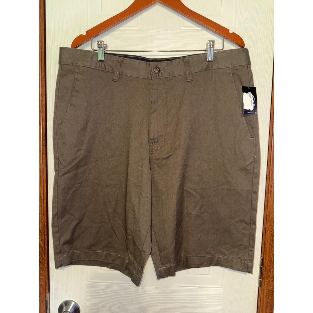 NWT Volcom Vmonty Stretch 22 Chino Shorts Mushroom Brown Mens Size 36 A09117V3